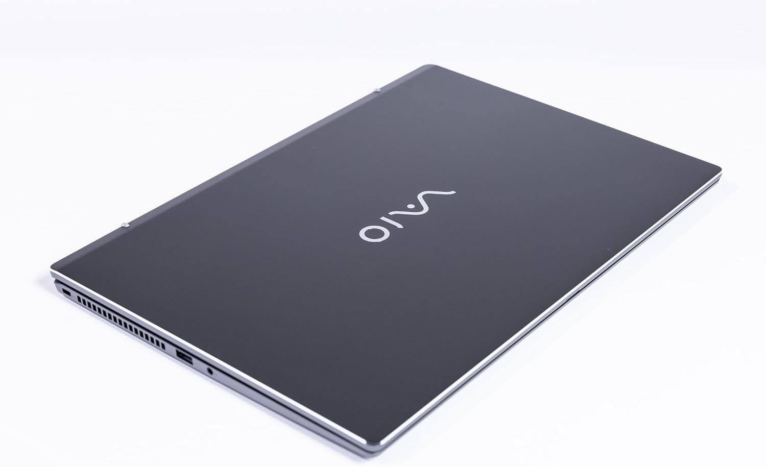 VAIO FS 14' Laptop | Intel® Core™ Ultra 7 (16-Core, AI) | 16GB RAM | 1TB SSD | All-Aluminum Chassis