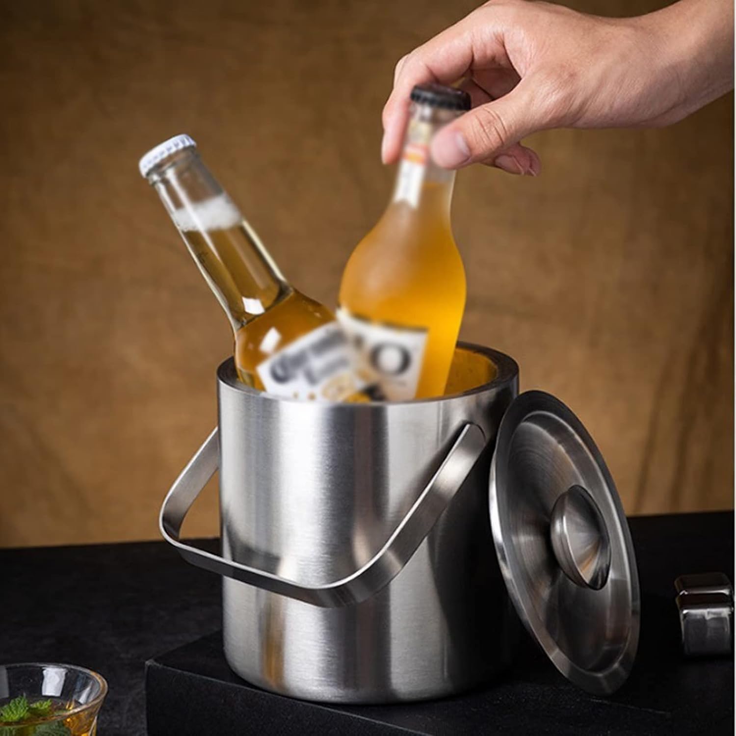 ice Bucket,Bucket with lid, Ice Buckets for Parties Metal Double Wall with Lid, 1.3L Stainless Steel Insulated for Cocktail Bar, Wine, Home Bar Accessories, Parties, Champagne Bucket Stainl
