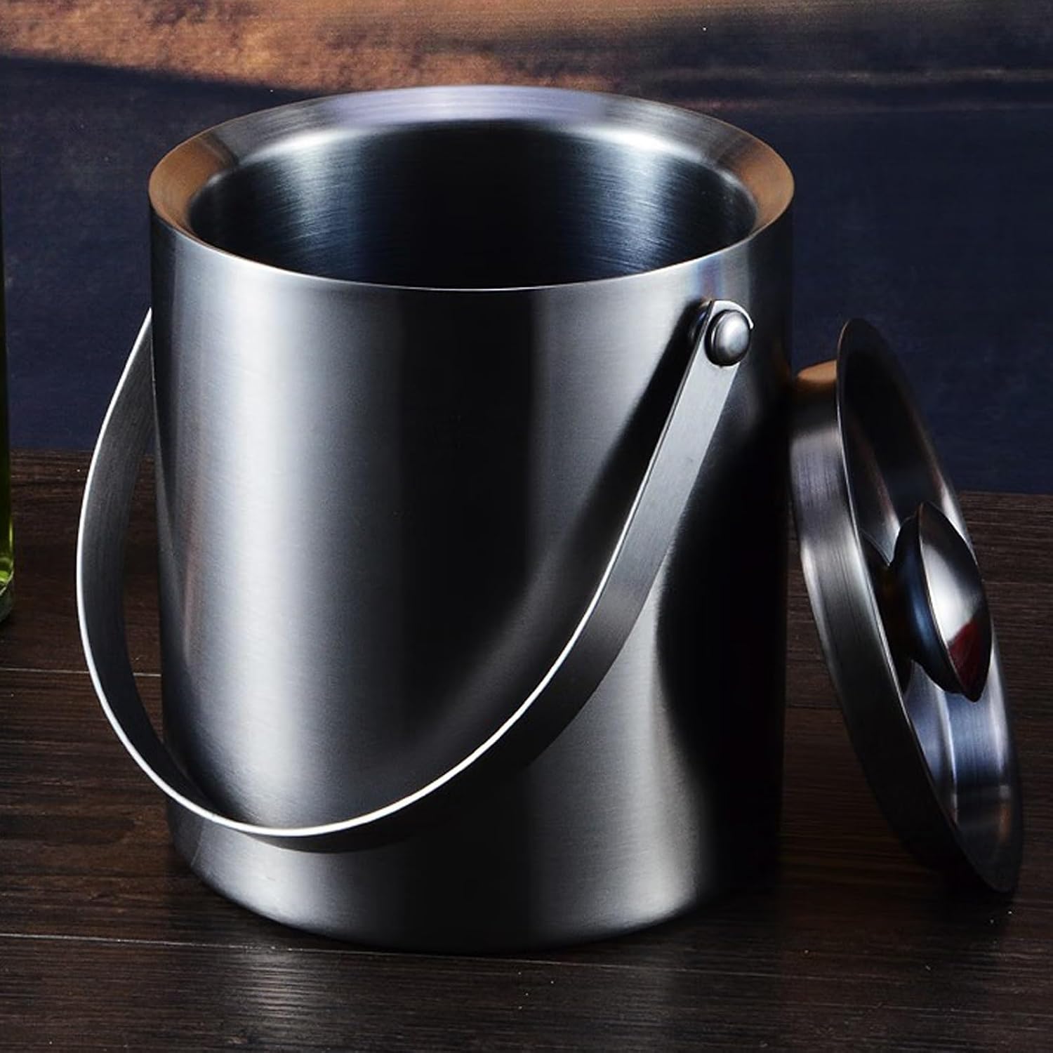 Ice Bucket Ice Bucket for Freezer Ice Bucket with Lid, Double Wall Insulated Stainless Steel Ice Bucket Wine Bucket for Cocktail Bar and Parties, Home Bar Accessories, Dark Grey, 2L Ice Cubes Ice Buck