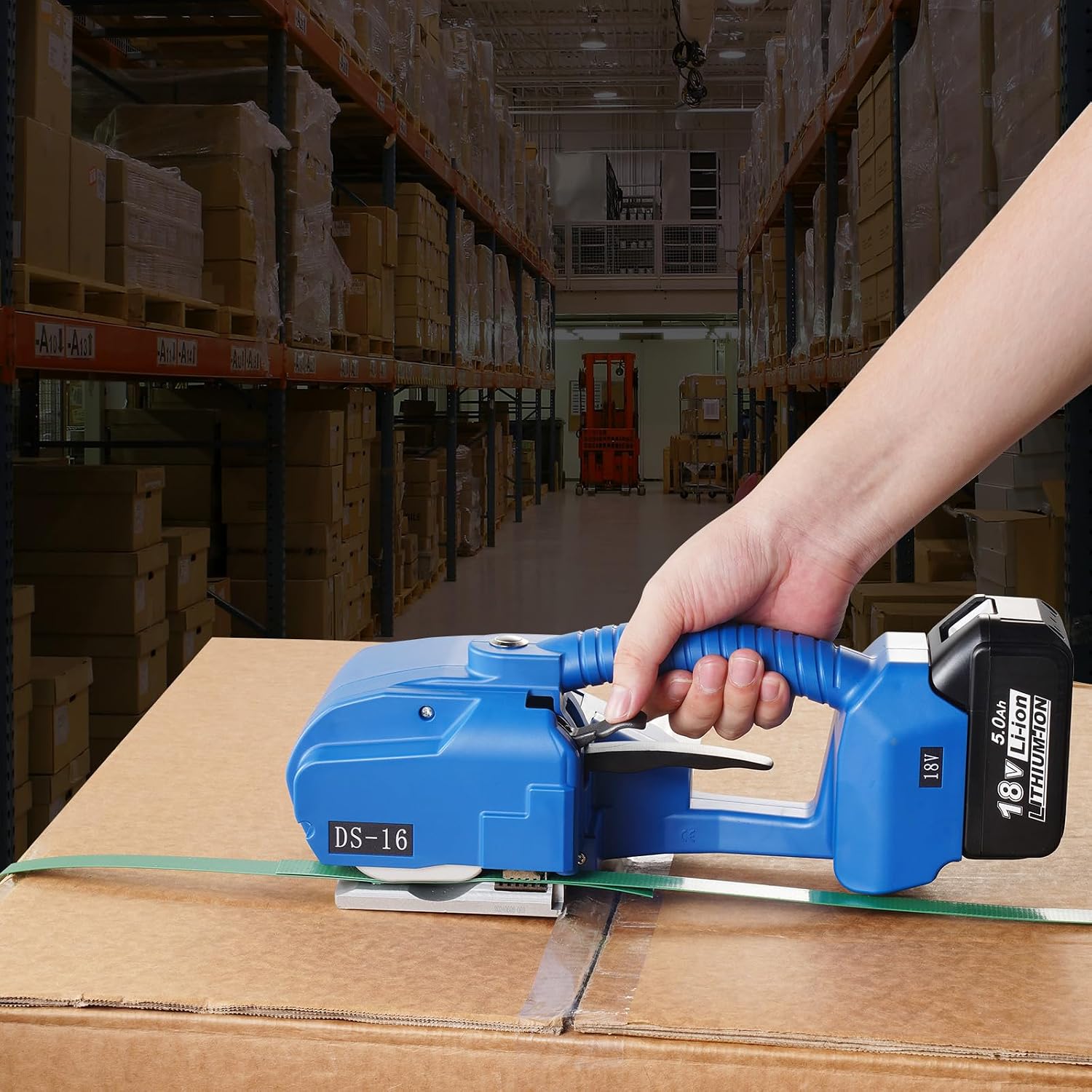 VEVOR Electric Strapping Machine, for 0.35'-0.63' PP PET Straps, Portable Electric Banding Tool with Digital Display, 2 x 5000mAh Battery Powered Automatic Strapping Tool for Packaging Box Pallet