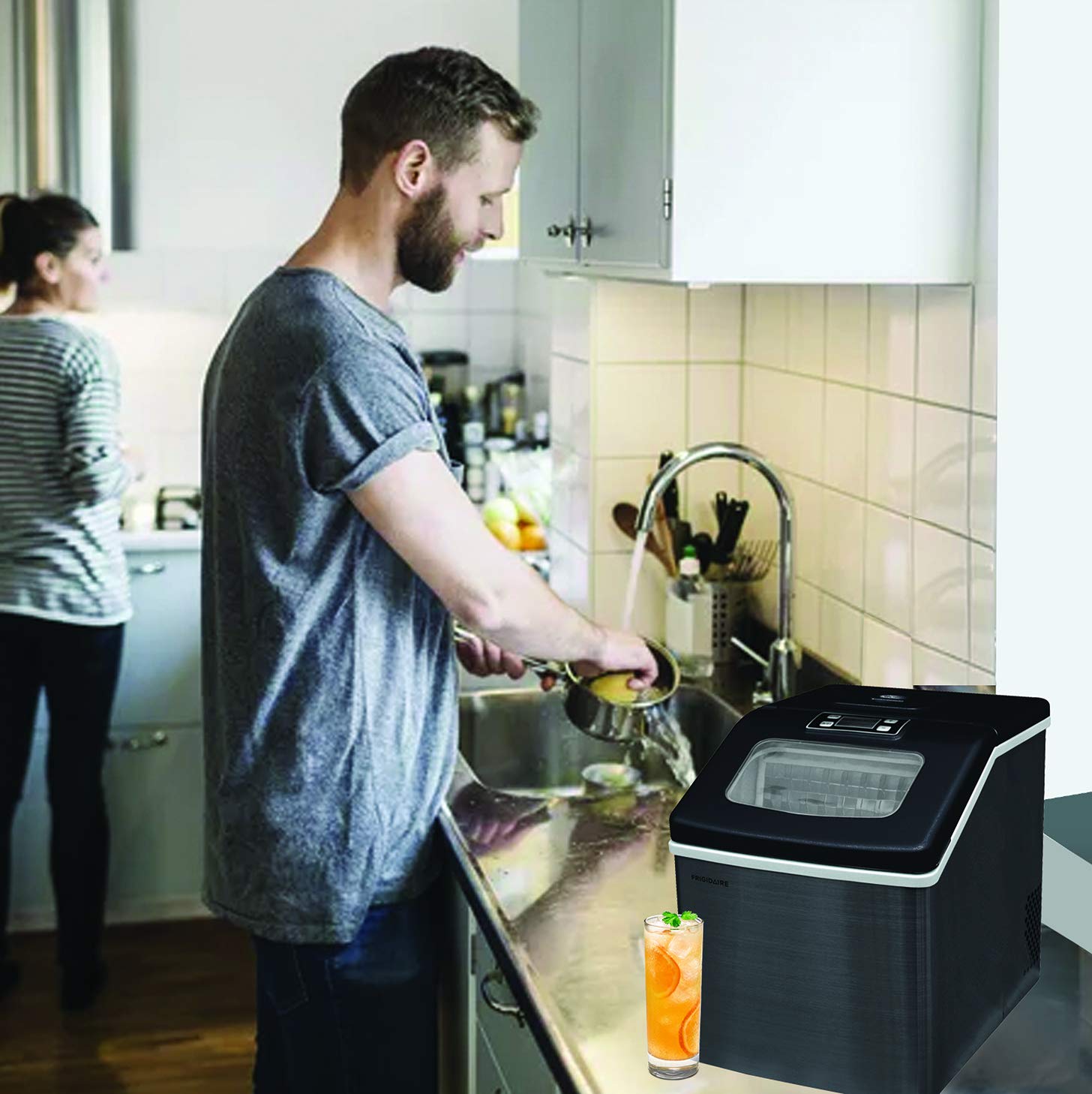 Frigidaire Ice Maker EFIC452, Countertop Stainless Steel Ice Maker with Transparent Window, Clear Ice Cube Maker with 40 lbs. Capacity, Ice Maker Machine – 14.8' D x 11' W x 14.1' H (Black)