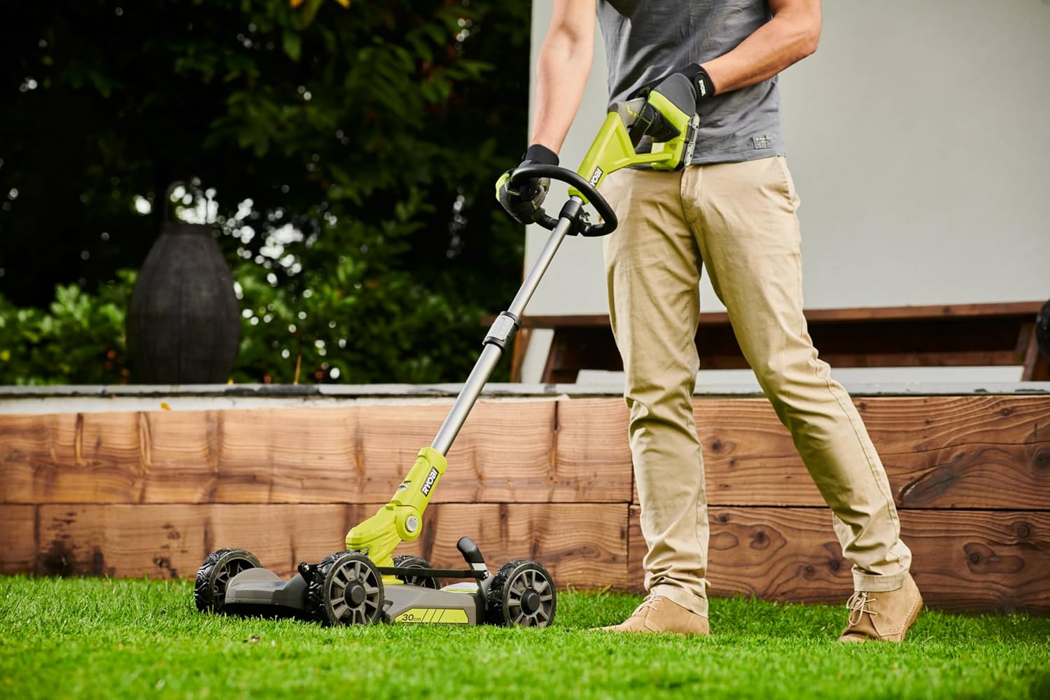 RYOBI 3-in-1 18 V Lawn Mower/Edger/Edger - Cutting Diameter 30 cm - Mulching - Wire Diameter 1 x 1.6 mm - Telescopic Tube - Sold Without Battery or Charger - Green