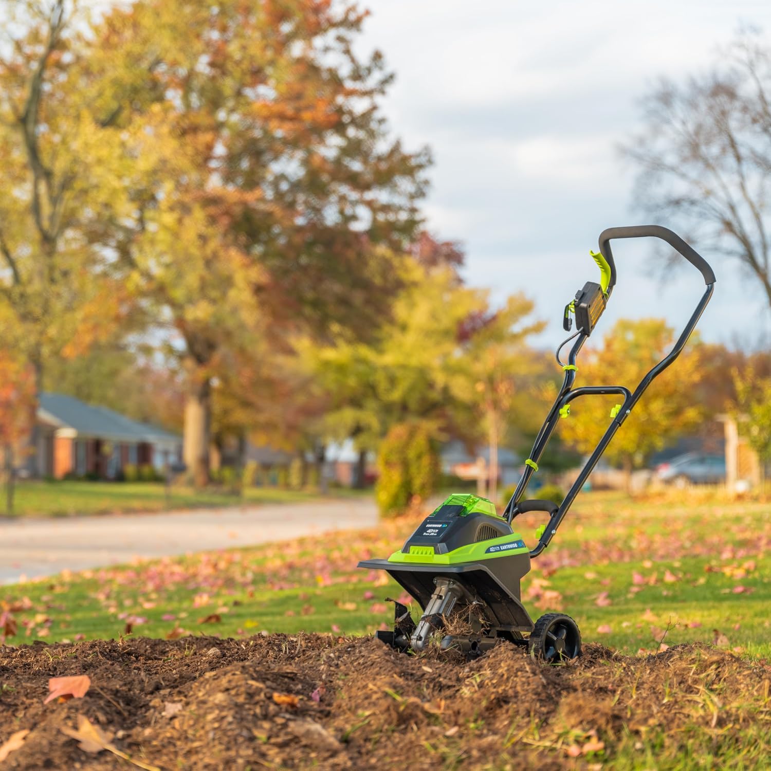 Earthwise Power Tools by ALM TC70040EW 11-Inch 40-Volt Lithium-Ion Cordless Electric Tiller/Cultivator, 4Ah Battery & Charger Included, Green
