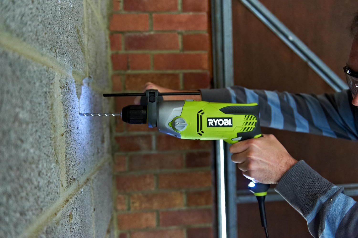 RYOBI - 220 V 1200 W - 2 Speeds - Rotary Inverter - Chuck 13 mm Self-Tightening - Depth Stop - LED - Auxiliary Handle with Storage Drill Bits - RPD1200-K