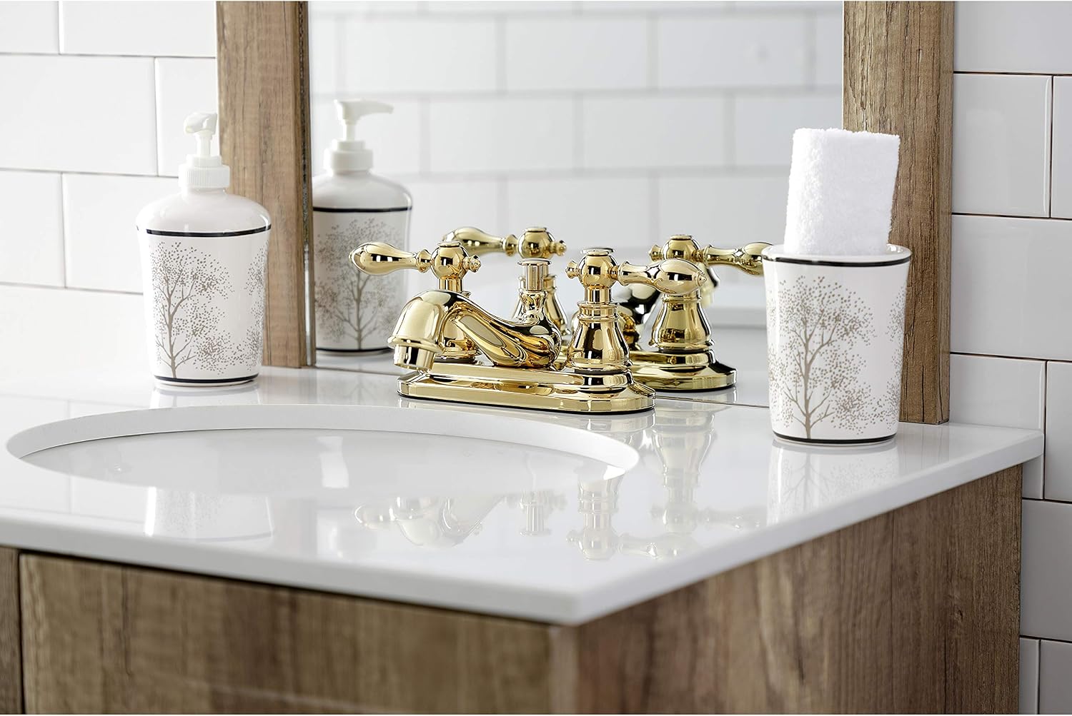 Kingston Brass KB602ACL American Classic 4' Centerset Bathroom Faucet, Polished Brass