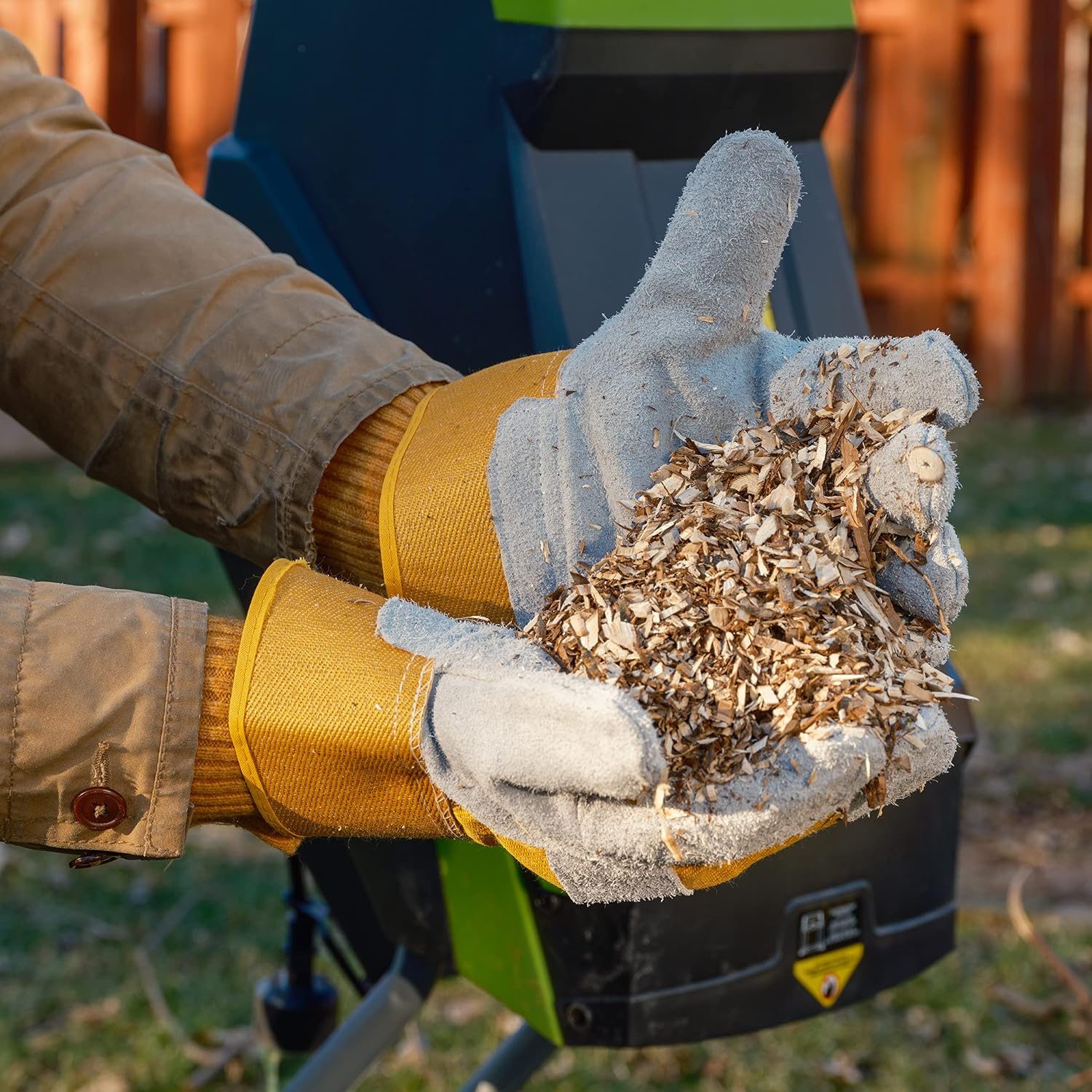 Earthwise GS015 15-Amp Electric Corded Chipper/Shredder with Collection Bag