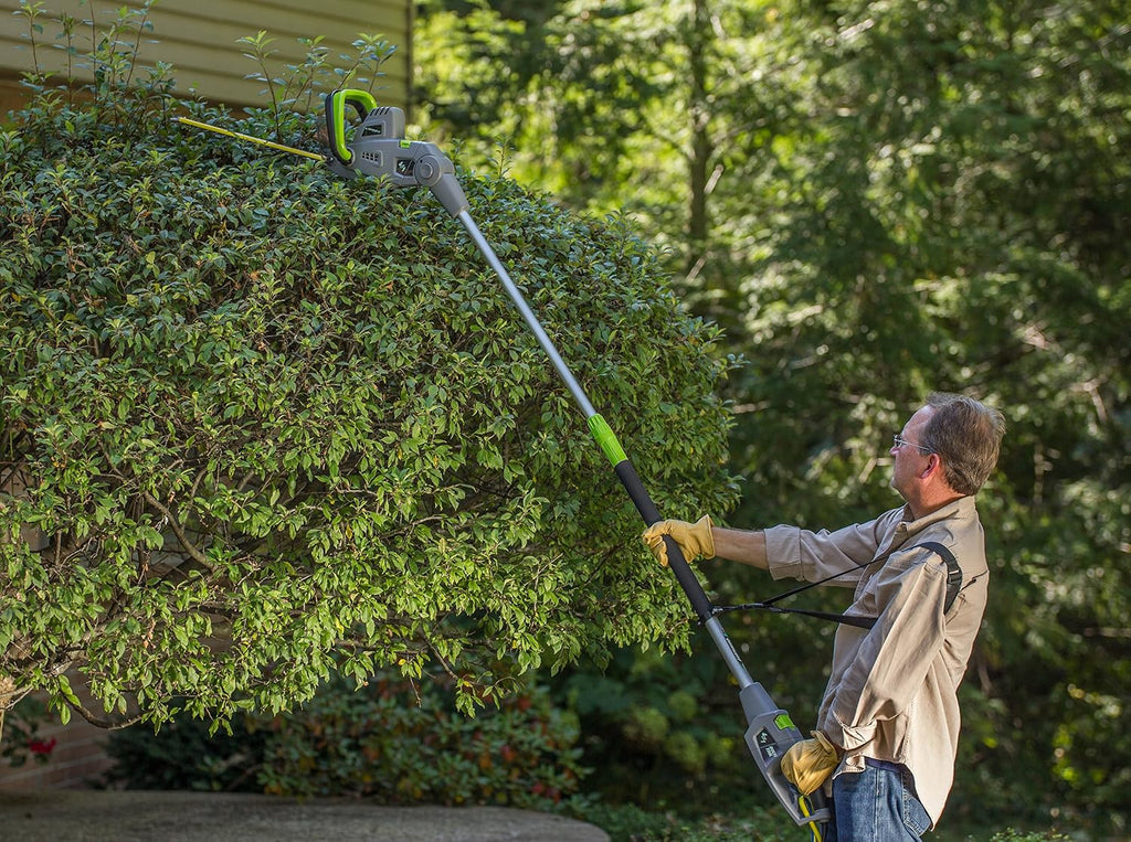 Earthwise CVPH43018 Corded 4.5 Amp 2-in-1 Convertible Pole Hedge Trimmer, Green