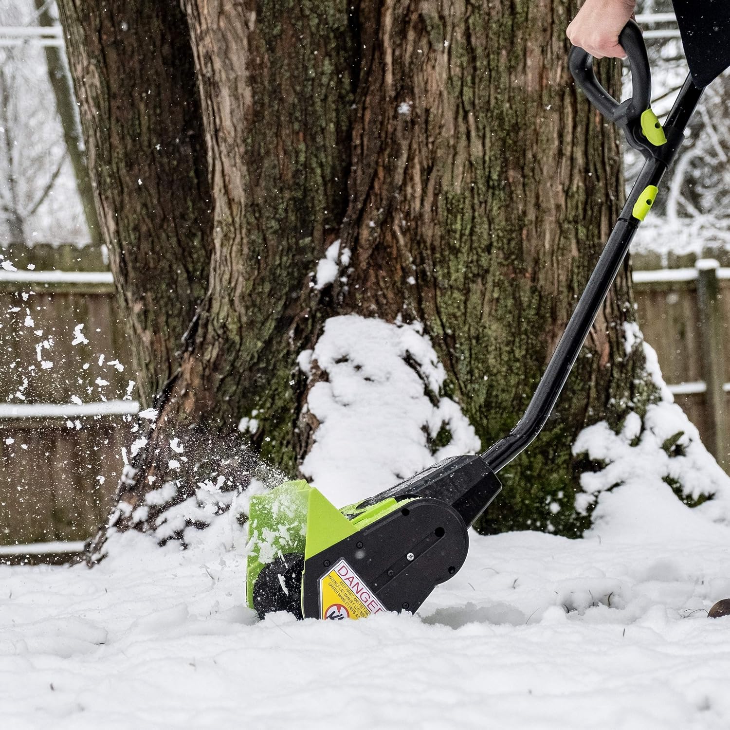 Earthwise Power Tools by ALM 20-Volt 12-Inch Cordless Electric Snow Thrower